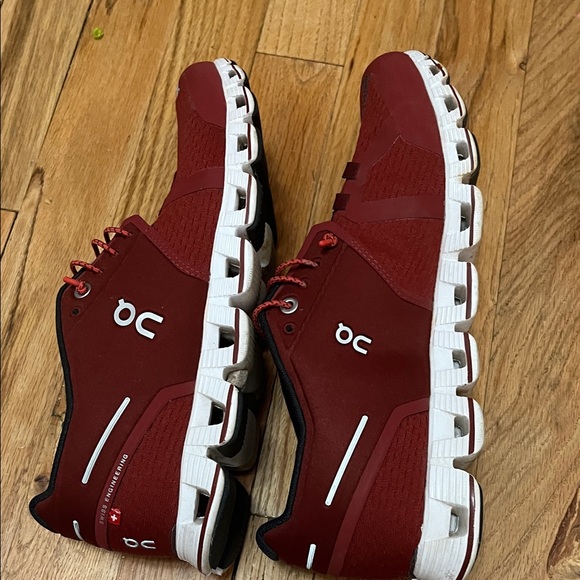 On Running Red and Black Athletic Shoes - Picture 4 of 4